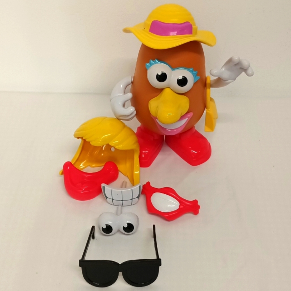 Mrs potato head and accessories - playschool